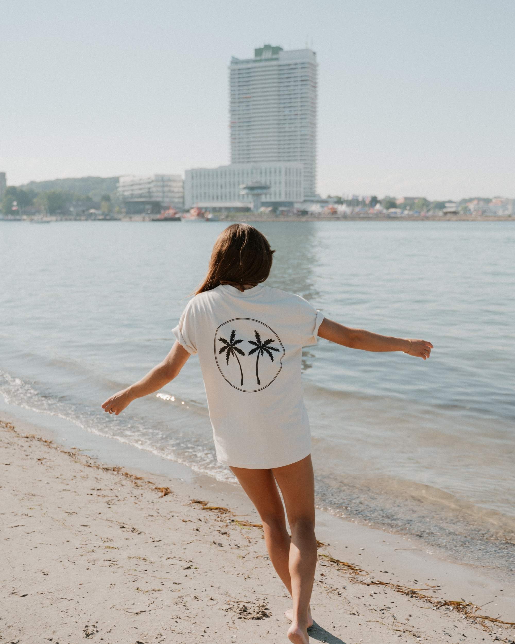 The Original – Unisex Big Palms T-Shirt