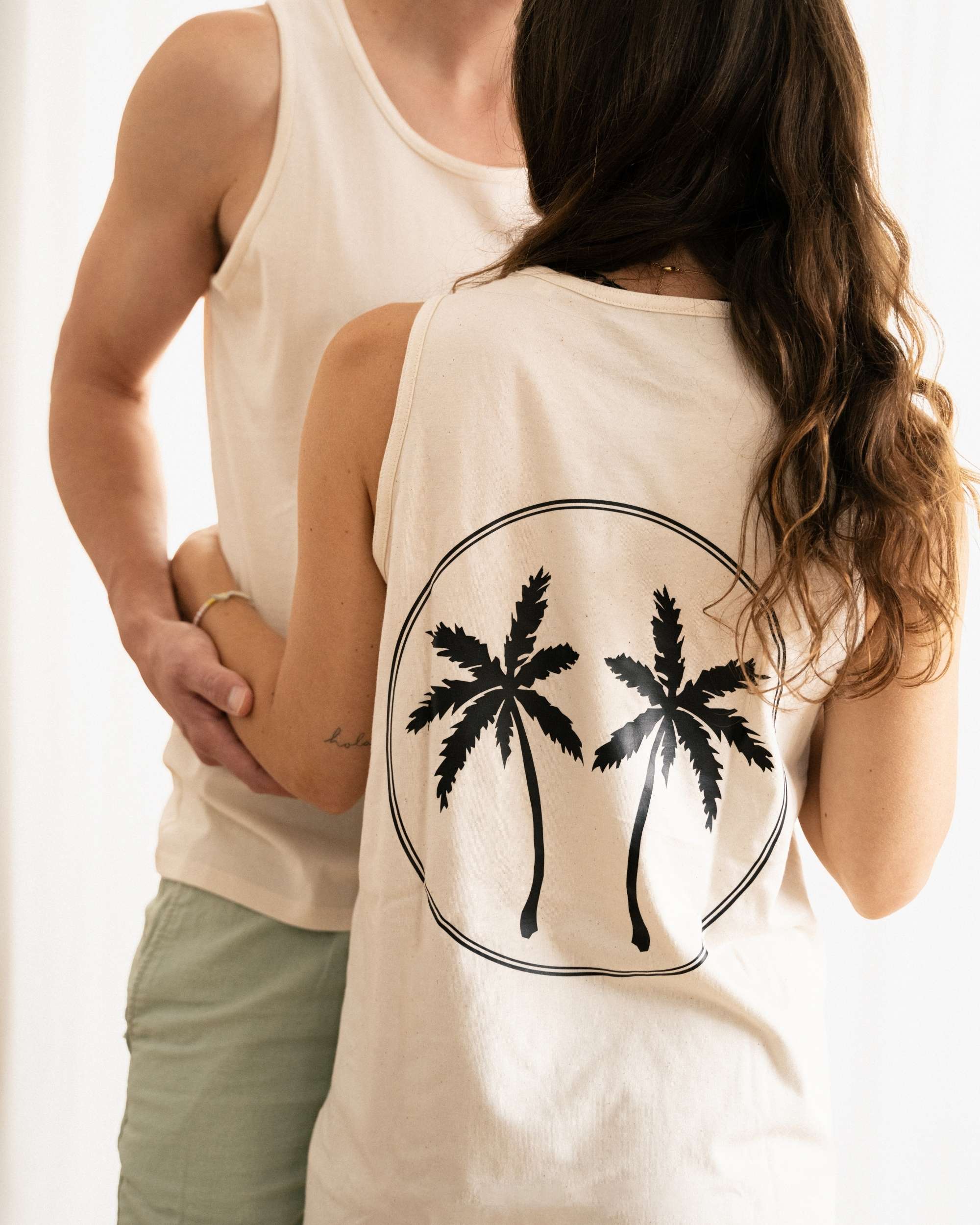 Nachhaltiges Tanktop aus Bio Baumwolle mit Palmenmotiv