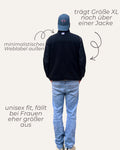Schwarze Weste aus recyceltem Polyester – the cozy one | sunshine mindset
